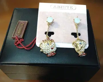 Abiste 디즈니 스토어 콜라보 미녀와 야수 포트 부인 칩