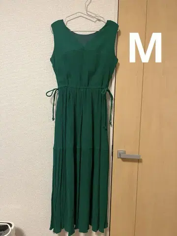 AZUL by moussy 슬리브리스 그린 원피스