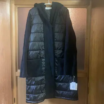 새상품 MAITRESSE 블랙 이소재 콤비 코트 니트와 폴리 야마다야