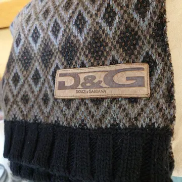 D&G 다이아몬드 패턴 머플러