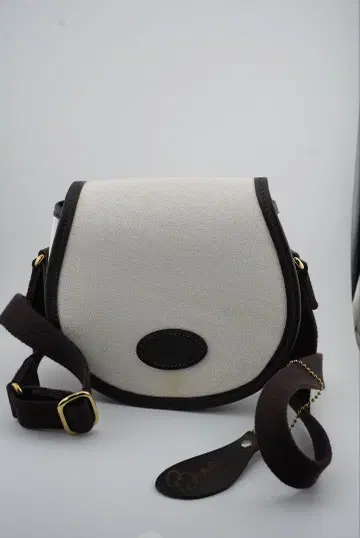 Brady AIRE MINI 숄더백