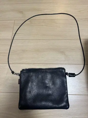 MR. OLIVE 블랙 숄더백