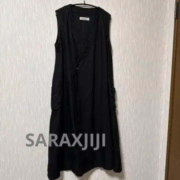 SARAXJIJI 슬리브리스 원피스