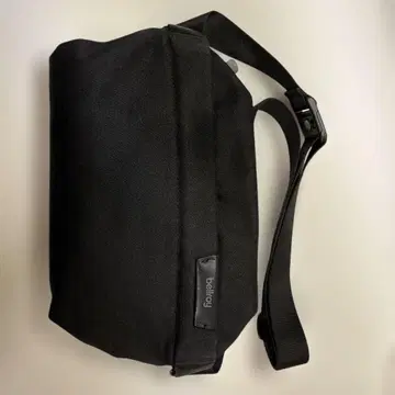 bellroy 블랙 바디백