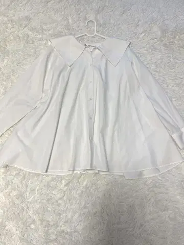 Cen. 센 큰 카라 부착 화이트 셔츠 세일러 카라 M 블라우스