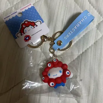 새상품 오사카 만박 미야쿠미야쿠 시나모롤 러버 스트랩 키링 한정판