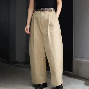 스튜디오 니콜슨 볼륨 팬츠 TAN 베이지