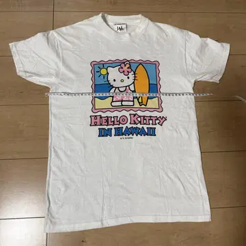 Hello Kitty in Hawaii T셔츠 M사이즈