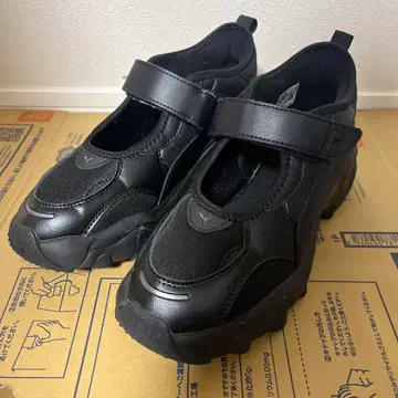 Puma 파르사 웨지 샌들 푸마 블랙