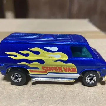 Hot Wheels SUPER VAN