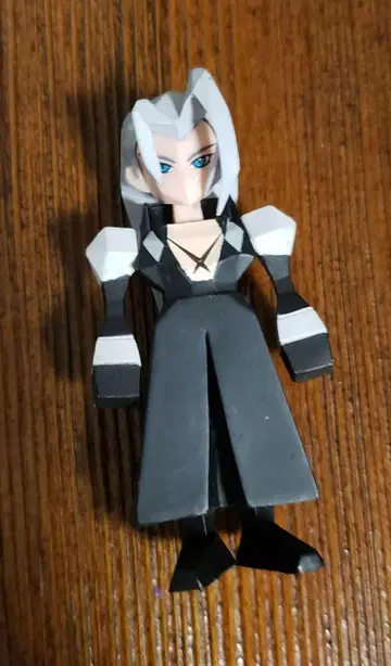 FF7 제일복권 미니 피규어 세피로스