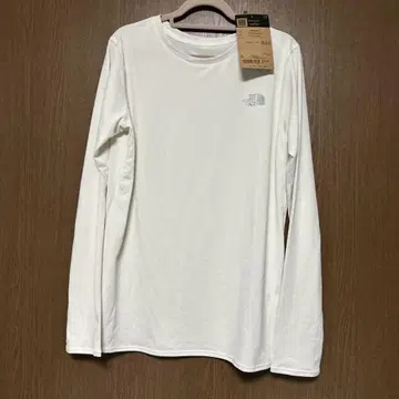 THE NORTH FACE 그레이쉬 화이트 긴팔T셔츠