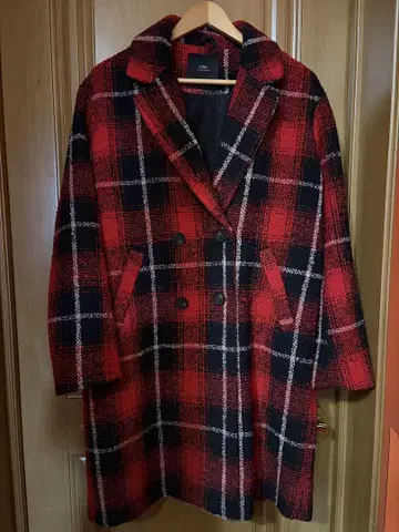 [ ZARA ] 빨간색 체크 코트