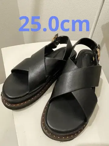 SHIPS 블랙 가죽 크로스 스트랩 샌들