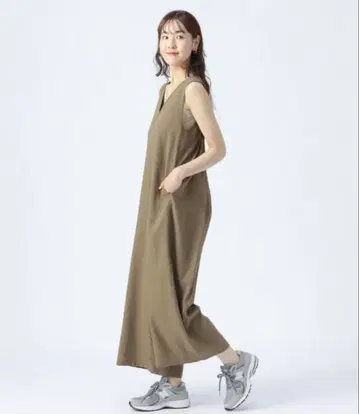 V넥 올인원