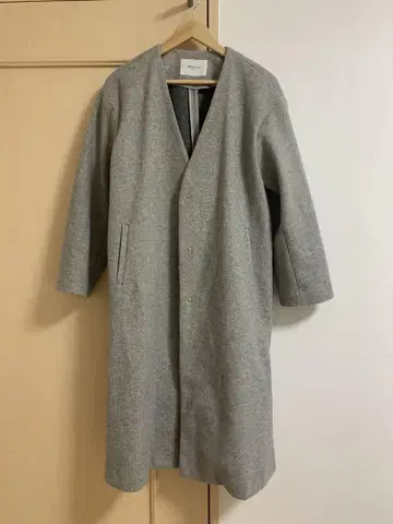 오파크 클립 그레이 롱 코트