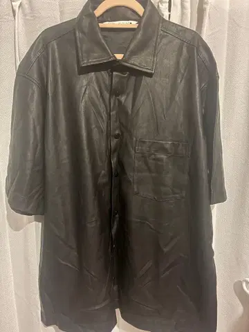 ZARA 크롭 인조 가죽 셔츠