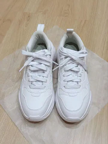 [컨디션 최상] PUMA 시리아 웨지 스니커즈 통굽