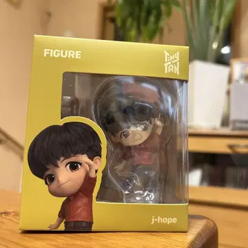 [ 미개봉 새상품 ] TinyTAN FIGURE j-hope (BTS)