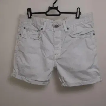 G-STAR RAW 화이트 데님 숏팬츠 3301 데미지 가공품