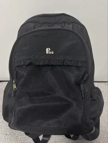 핀트 프릴 장식 블랙 백팩