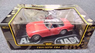 꽃보다 남자 파이널 JADI 1/18 TRIUMPH TR4 트라이엄프