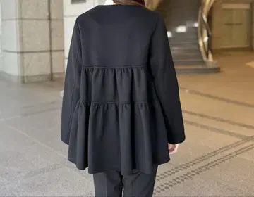 엠프리미어 백 개더 플레어 리버 코트