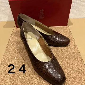 히미코 다크 브라운 크로커다일 무늬 펌프스 24