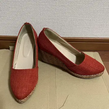 웨지솔 펌프스