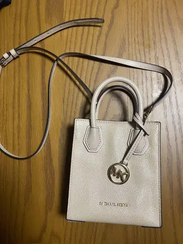 MICHAEL KORS 베이지 숄더백