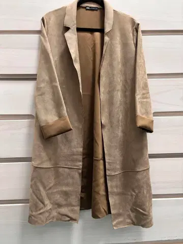 베이지 스웨이드 롱 코트