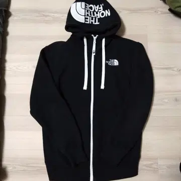 THE NORTH FACE 블랙 후드티