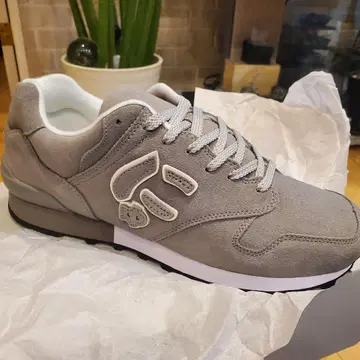 SANGACIO 뉴즈 스니커즈