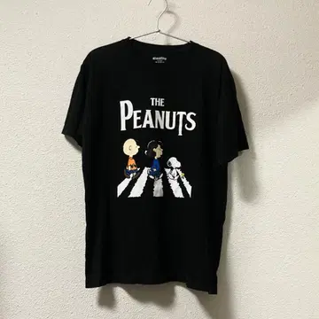수입 구제 의류 THE PEANUTS 블랙 T셔츠
