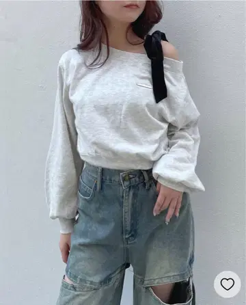 리본 원숄더 트레이닝복