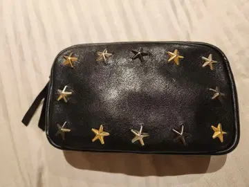 [컨디션 최상] JIMMY CHOO 블랙 가죽 파우치 별 모양 스터드