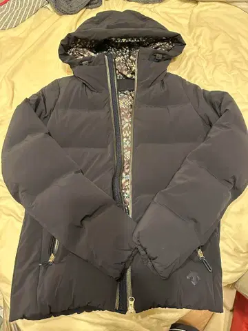 데상트 거의 모든 날의 미즈사와 다운 여성용 M 숏 기장