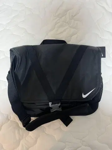 Nike 블랙 숄더백 택 포함 새상품