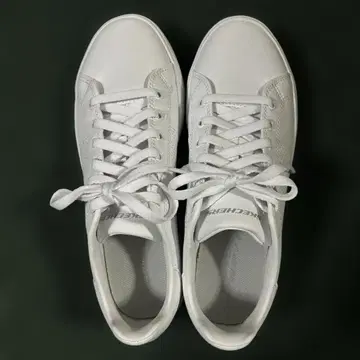스케쳐스 스니커즈 화이트 23.5cm