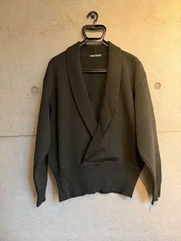ISSEY MIYAKE 다크 그린 랩 니트 M
