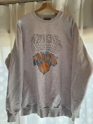 NBA 뉴욕 닉스 맨투맨 트레이닝복 그레이