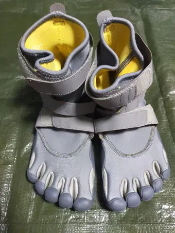 비브람 Vibram 사이즈 42 그레이