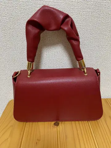 와인 레드 숄더백 합성 피혁