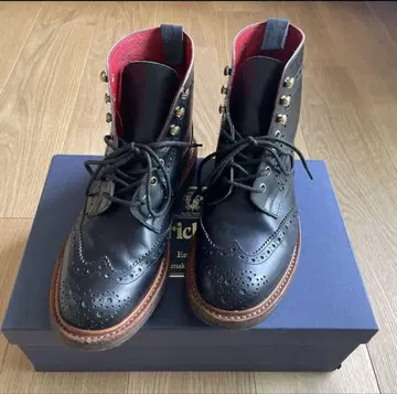 CALEE x Tricker's 별주 부츠
