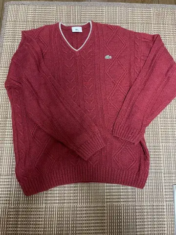 LACOSTE 빨간색 V넥 니트 스웨터