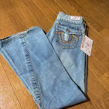 트루릴리젼 부츠컷 데님