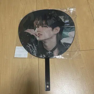 JO1 시로이와 루키 부채