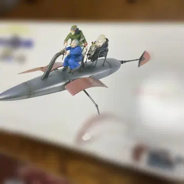 하울의 움직이는 성 코미니카 비행기형 피규어