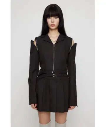 LAGUAGEM TAILOR PLEATS 원피스