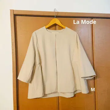새상품급 LaMode 라모드 디자인 노카라 자켓